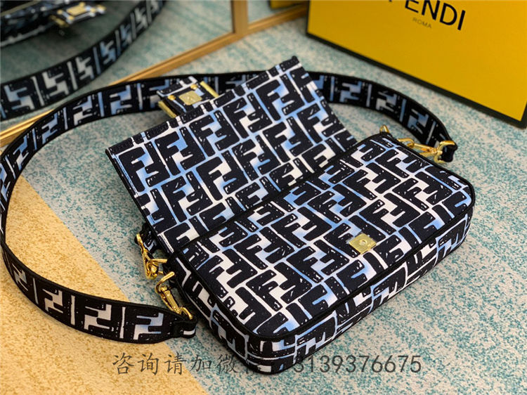 fendi/芬迪 白色釉光帆布 baguette腰包 黑色ff印花手袋 8br784adbdf1