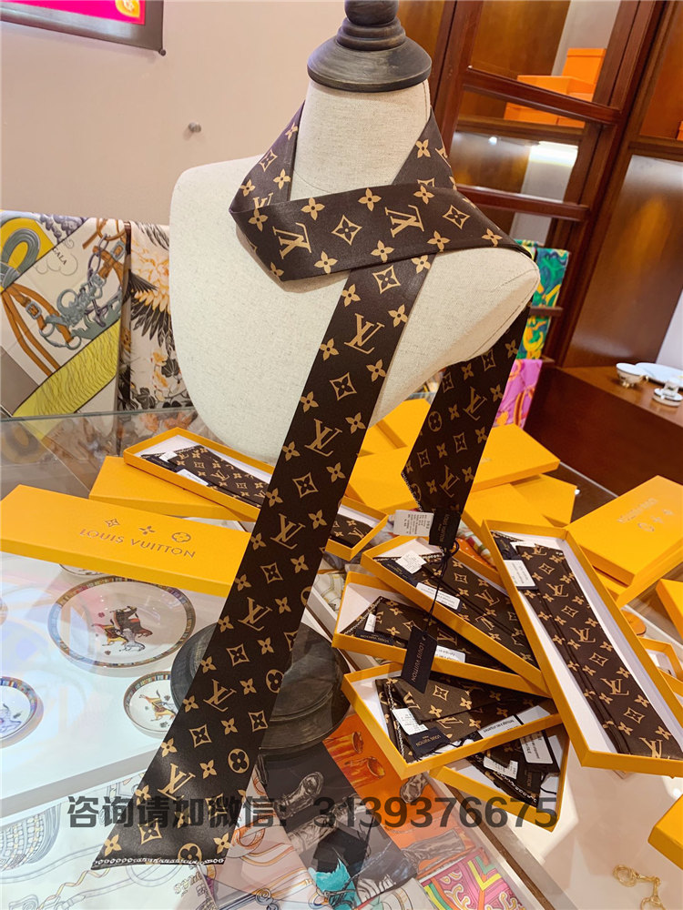 lv/路易威登 棕色 老花 真丝 satin monogram 长围巾 丝巾 领巾 mp