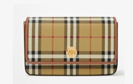 Burberry/巴宝莉 典藏米色 Hampshire 包 80704211